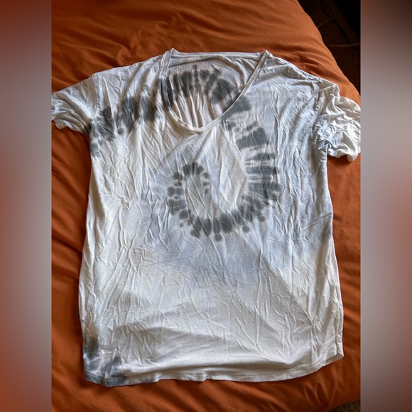 American Eagle Outfitters Tops - AE soft Tye dye shirt